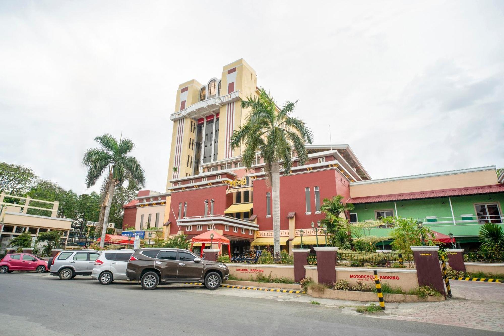 Capital O 460 World Palace Hotel Davao Exterior photo